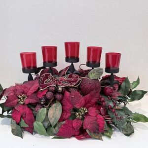 5-Cup Red Glass Votive Candle Holder with Poinsettia Floral Arrangement